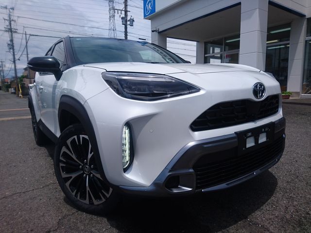Japanese used car Ref# 1605345 TOYOTA / YARIS CROSS HYBRID