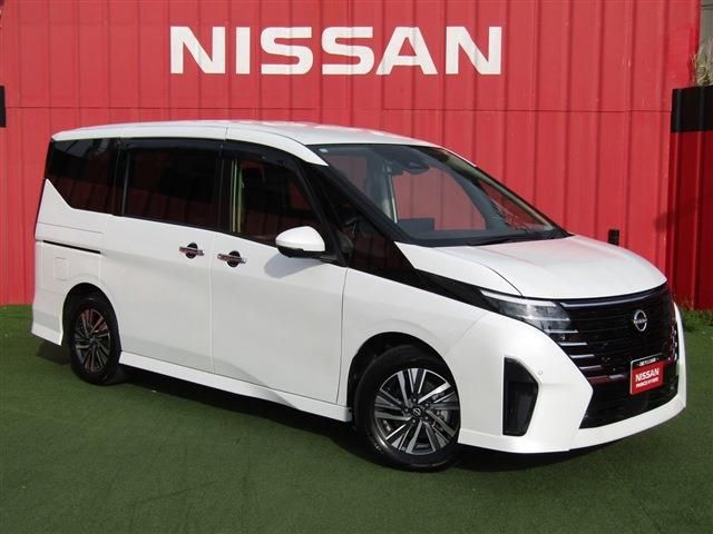 Japanese used car Ref# 1605453 NISSAN / SERENA  WG