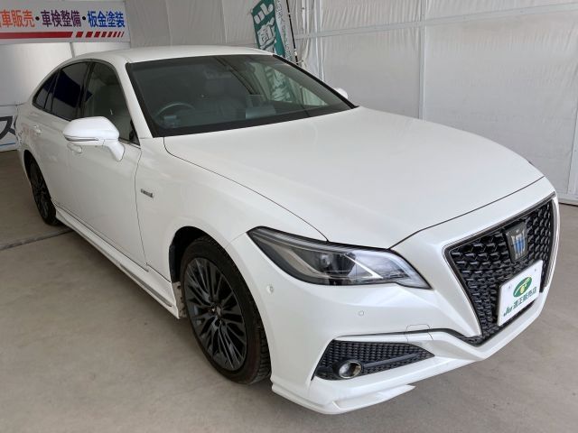 Japanese used car Ref# 1605455 TOYOTA / CROWN sedan hybrid