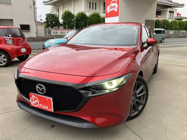 Japanese used car Ref# 1605476 MAZDA / MAZDA3 FASTBACK