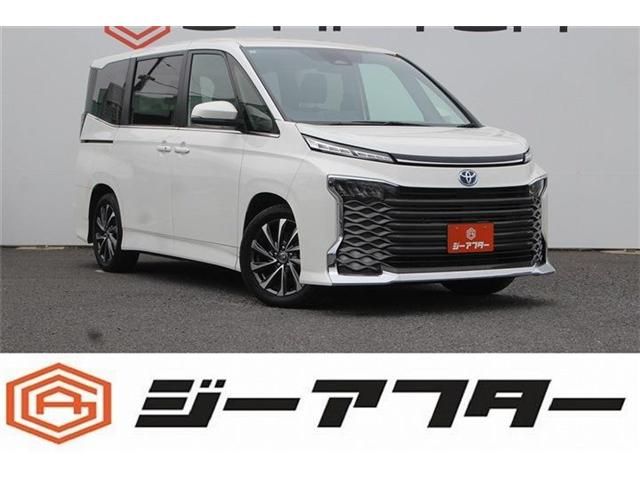Japanese used car Ref# 1605528 TOYOTA / VOXY HYBRID