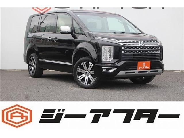 Japanese used car Ref# 1605529 MITSUBISHI / DELICA D:5 4WD