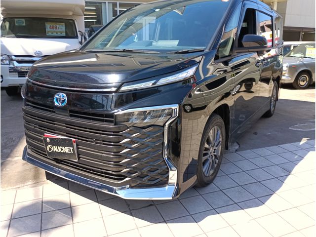 Japanese used car Ref# 1605541 TOYOTA / VOXY HYBRID