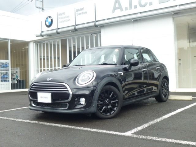 Japanese used car Ref# 1605573 BMW / MINI COOPER 5DOOR