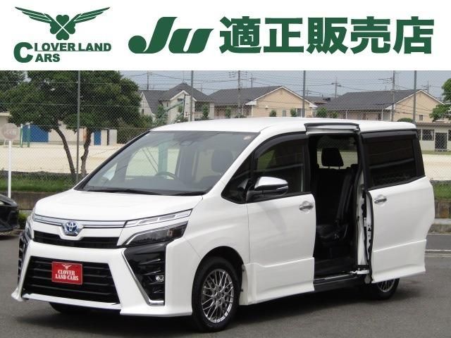 Japanese used car Ref# 1605583 TOYOTA / VOXY HYBRID 4WD