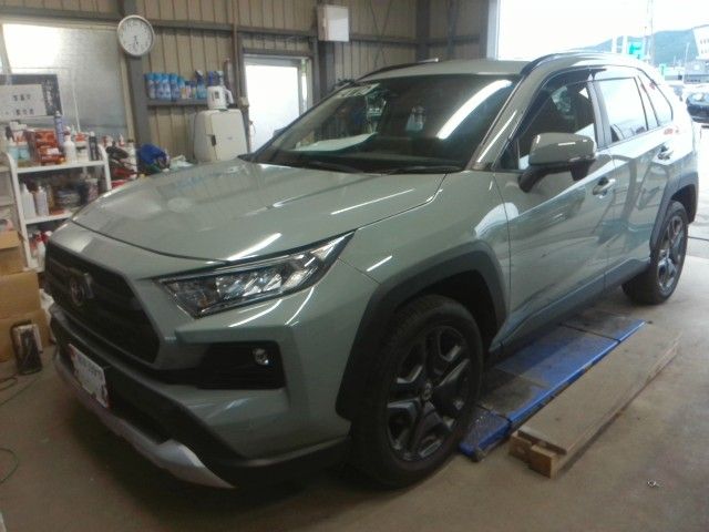 Japanese used car Ref# 1605589 TOYOTA / RAV4 4WD