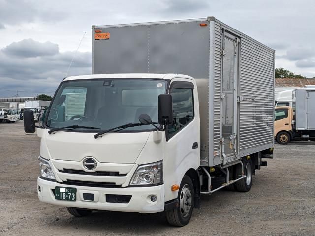 Japanese used car Ref# 1605591 HINO / DUTRO