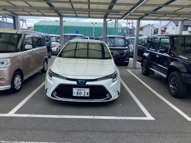 Japanese used car Ref# 1605677 TOYOTA / COROLLA TOURING HYBRID 4WD