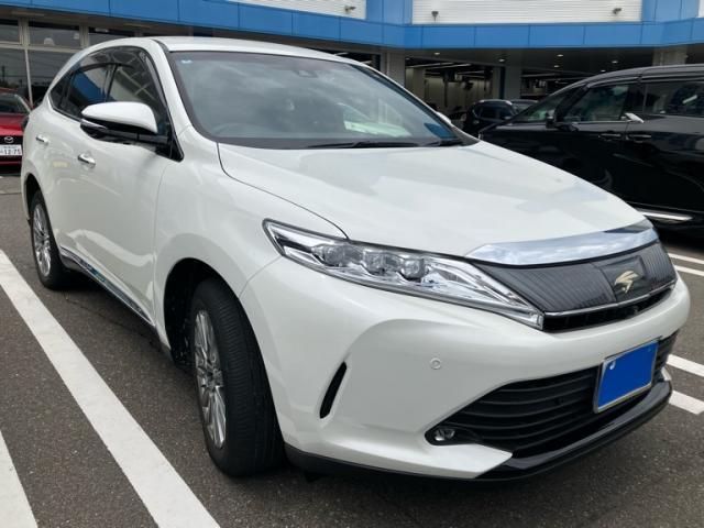 Japanese used car Ref# 1605679 TOYOTA / HARRIER 2WD