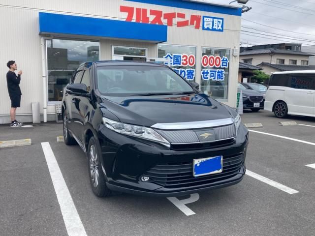Japanese used car Ref# 1605718 TOYOTA / HARRIER 2WD