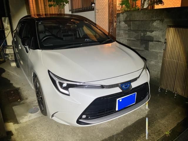 TOYOTA / COROLLA TOURING HYBRID