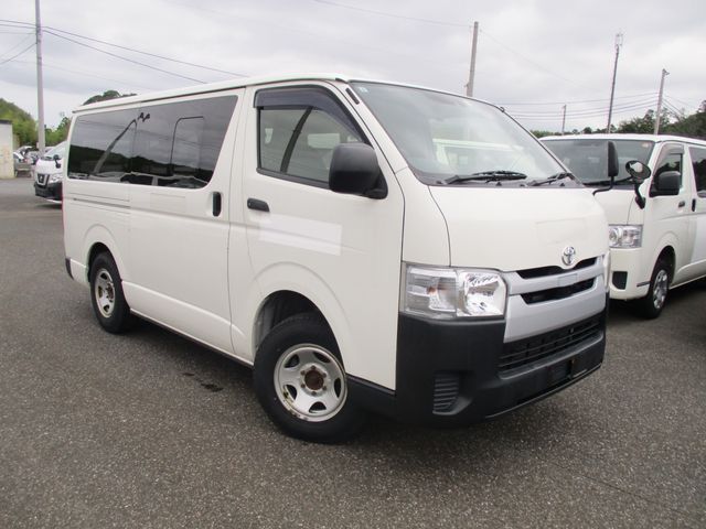 Japanese used car Ref# 1605813 TOYOTA / HIACE van 4WD