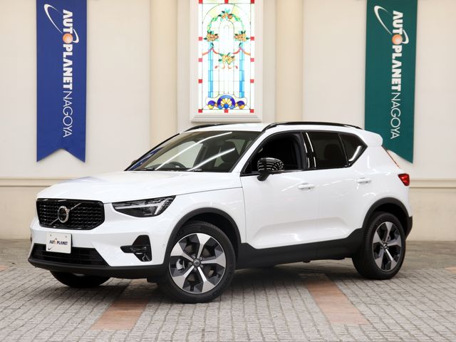 Japanese used car Ref# 1605836 VOLVO / VOLVO XC40
