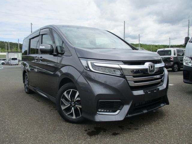 Japanese used car Ref# 1605848 HONDA / STEPWAGON SPADA