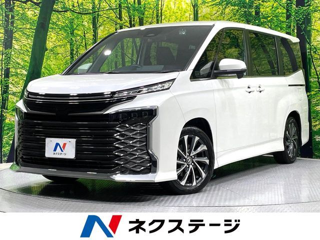 Japanese used car Ref# 1606186 TOYOTA / VOXY HYBRID
