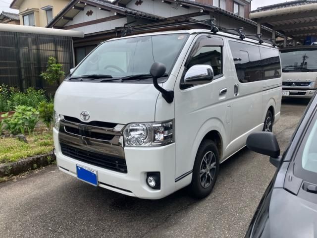 TOYOTA / REGIUSACE van 4WD