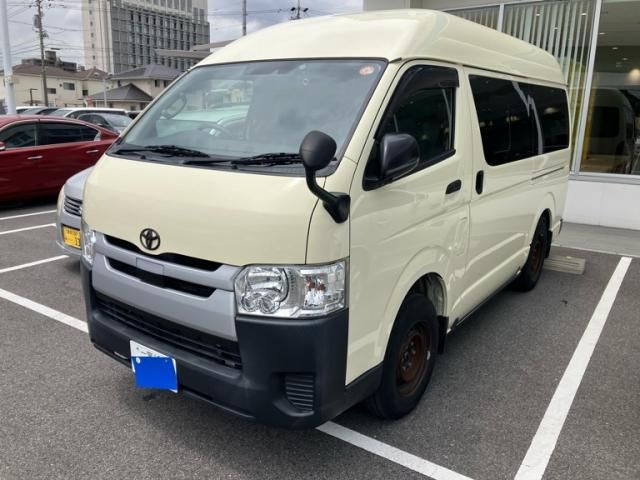 TOYOTA / REGIUSACE van 4WD