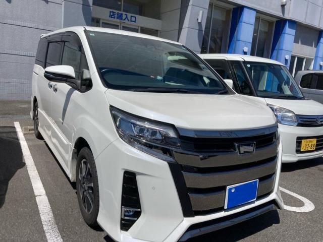 Japanese used car Ref# 1606637 TOYOTA / NOAH