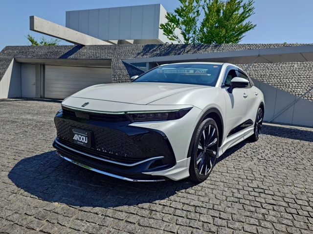 TOYOTA / CROWN CROSSOVER