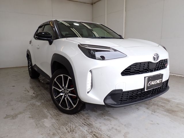 TOYOTA / YARIS CROSS HYBRID