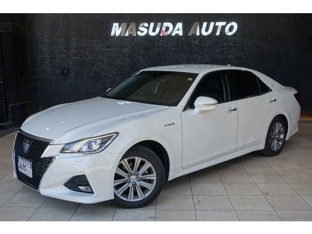 TOYOTA / CROWN sedan hybrid 4WD