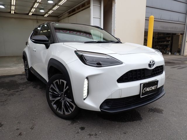 TOYOTA / YARIS CROSS