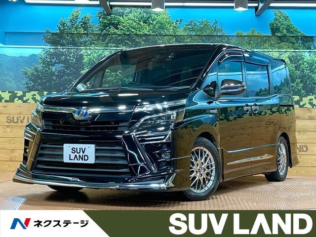TOYOTA / VOXY HYBRID