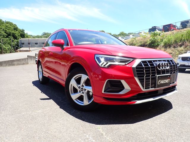 AUDI / AUDI Q3