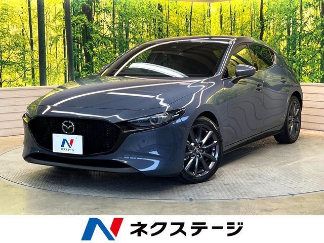 Japanese used car Ref# 1607628 MAZDA / MAZDA3 FASTBACK
