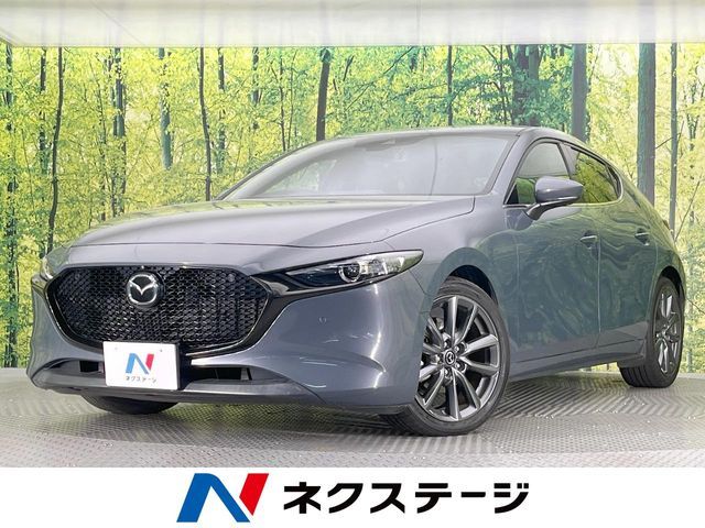 Japanese used car Ref# 1607695 MAZDA / MAZDA3 FASTBACK