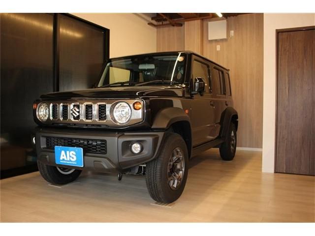 SUZUKI / JIMNY NOMADE