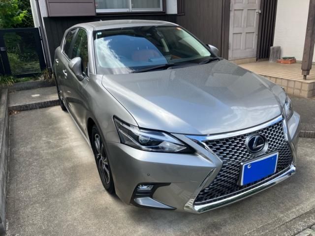 TOYOTA / LEXUS CT200h