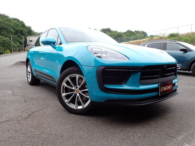 PORSCHE / PORSCHE Macan