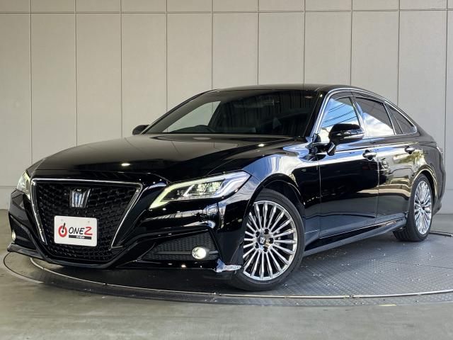 Japanese used car Ref# 1608014 TOYOTA / CROWN sedan hybrid