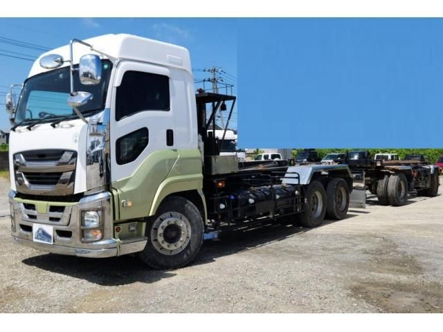 ISUZU / GIGA