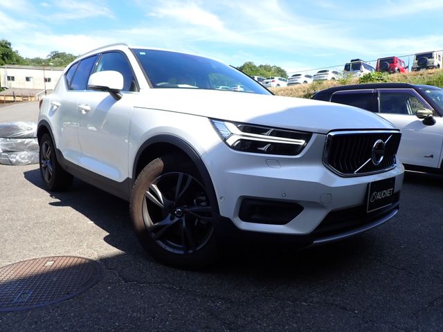 VOLVO / VOLVO XC40