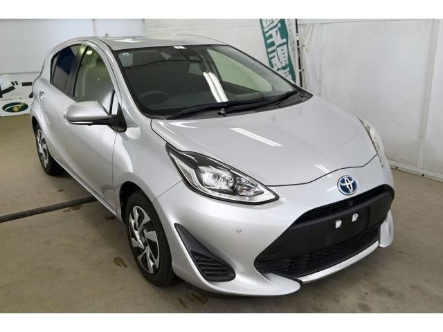 Japanese used car Ref# 1608638 TOYOTA / AQUA