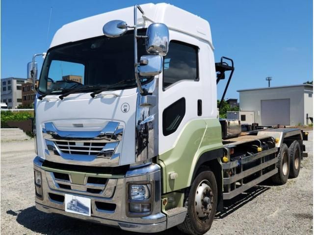 ISUZU / GIGA