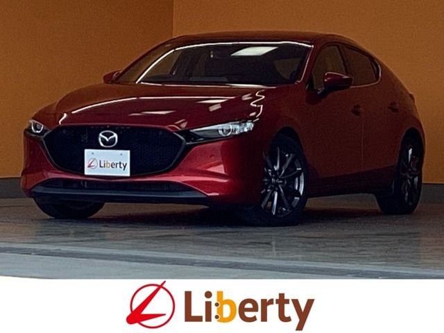 Japanese used car Ref# 1608861 MAZDA / MAZDA3 FASTBACK