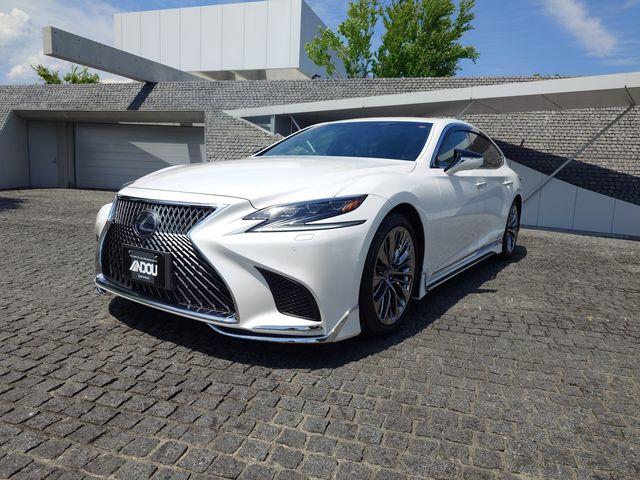 TOYOTA / LEXUS LS500h 4WD