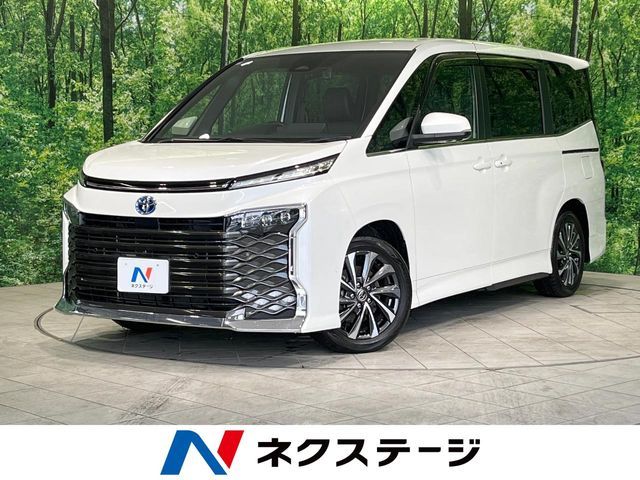 TOYOTA / VOXY HYBRID