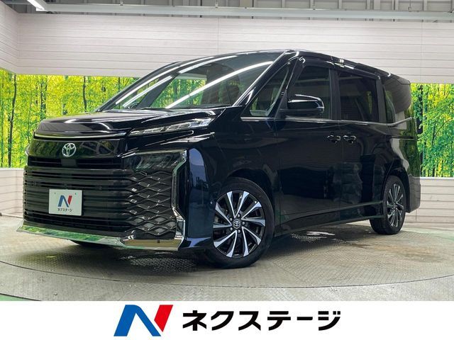 TOYOTA / VOXY HYBRID