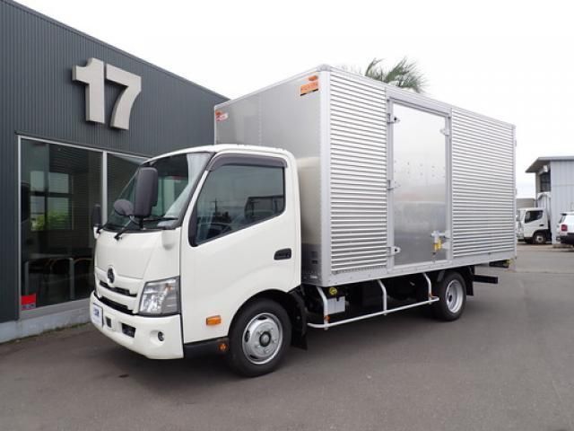 Japanese used car Ref# 1609518 HINO / DUTRO