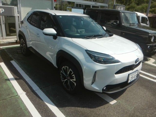 Japanese used car Ref# 1609606 TOYOTA / YARIS CROSS HYBRID