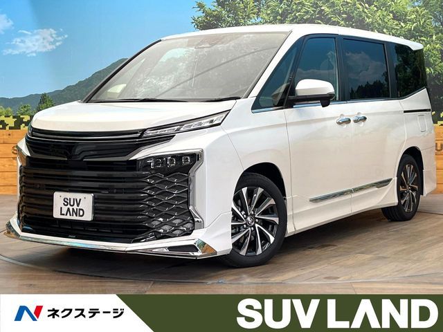 TOYOTA / VOXY HYBRID