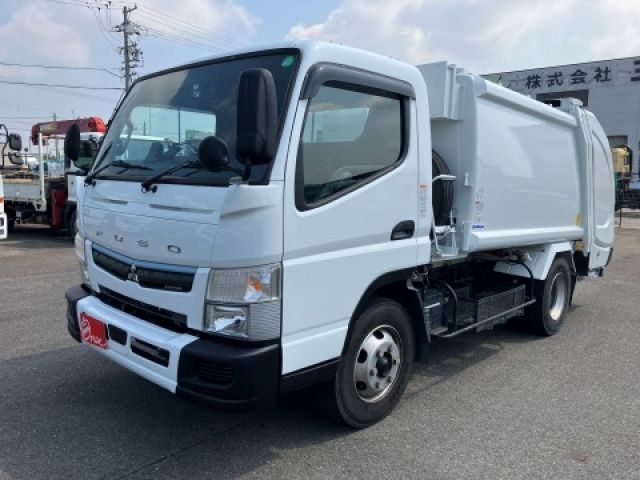 Japanese used car Ref# 1609744 MITSUBISHI / CANTER