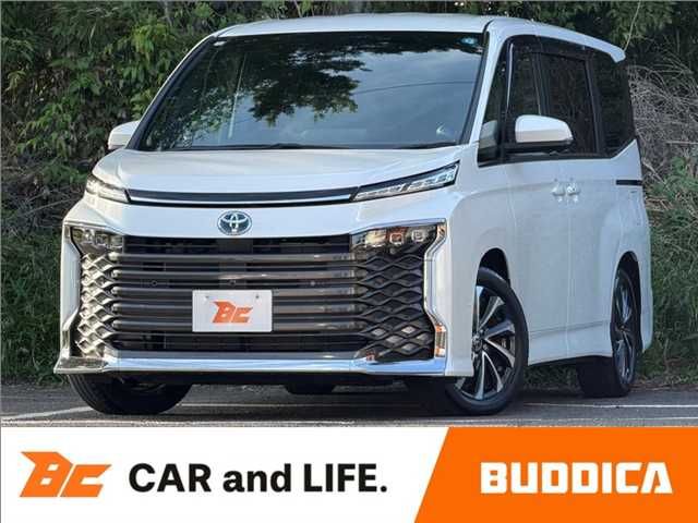 TOYOTA / VOXY HYBRID