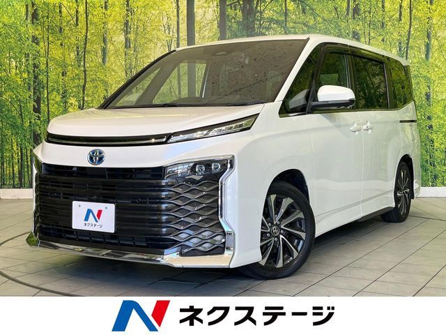 TOYOTA / VOXY HYBRID