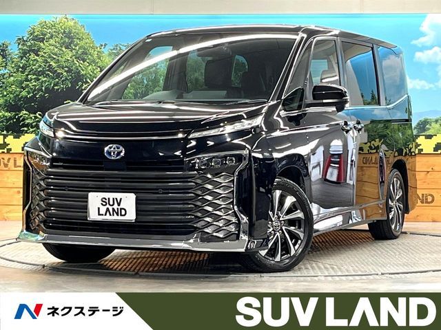 TOYOTA / VOXY HYBRID