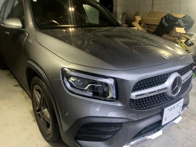 MERCEDES BENZ / MERCEDES BENZ GLB